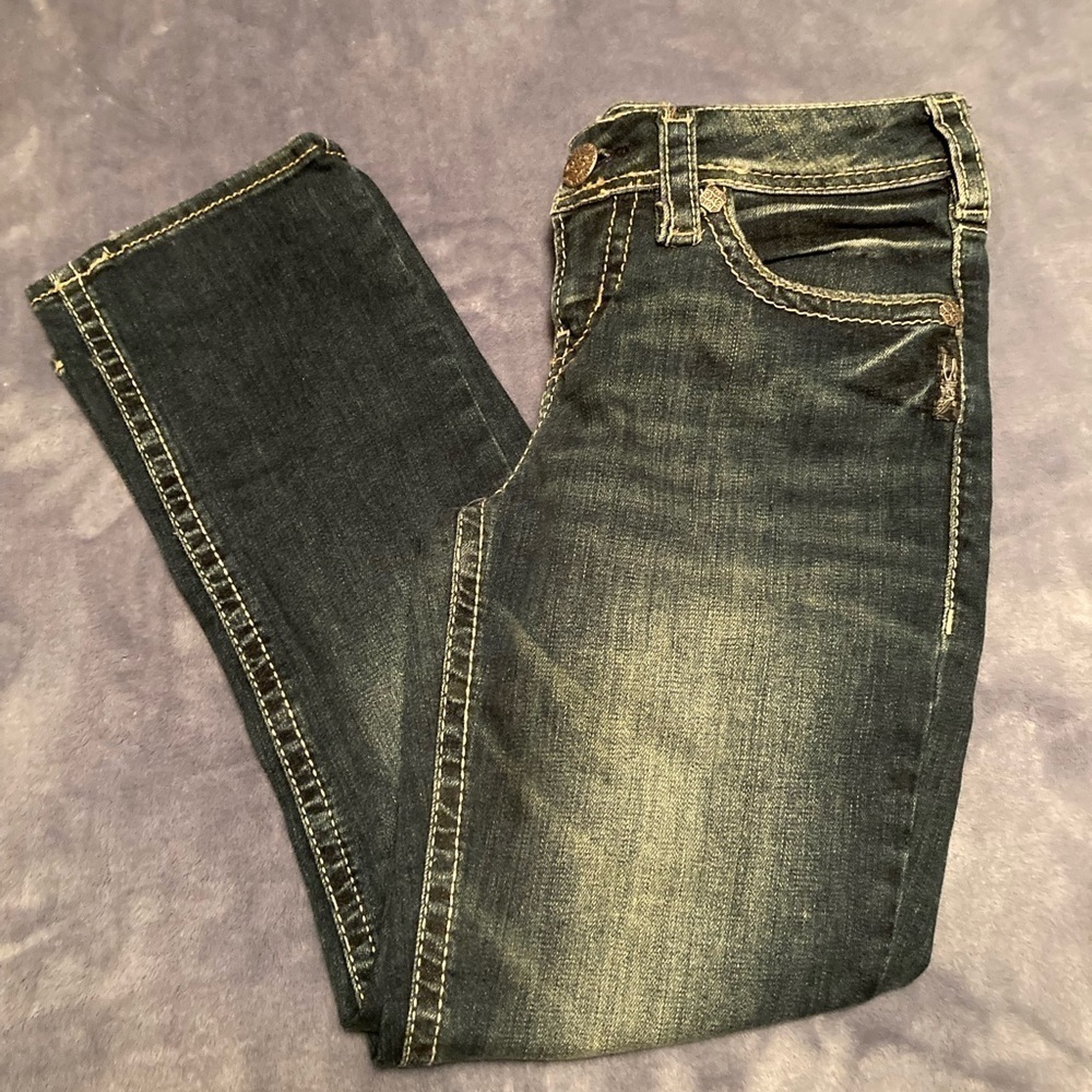 Silver Aiko Size 26 Super Stretch Medium Wash Mid Capris